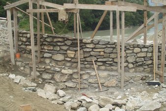 Restauro ponte di Echallod nel Comune di Arnad - particolare nuova muratura